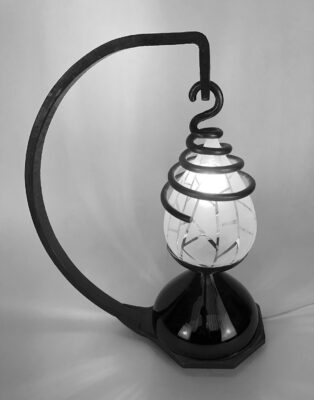 LJM_FERRONNERIE_Lampe à pétrol revisitée